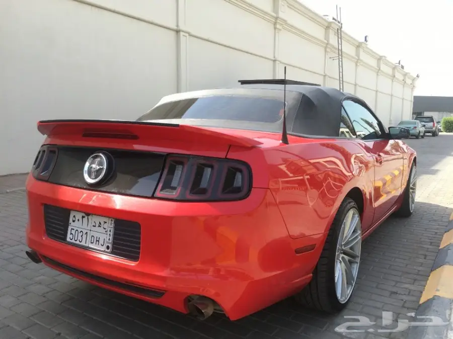 موستينج 2014 لون احمر  (image 1)