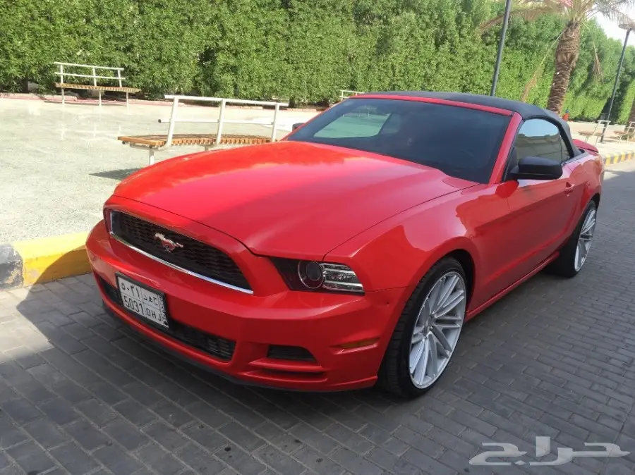 موستينج 2014 لون احمر  (image 2)