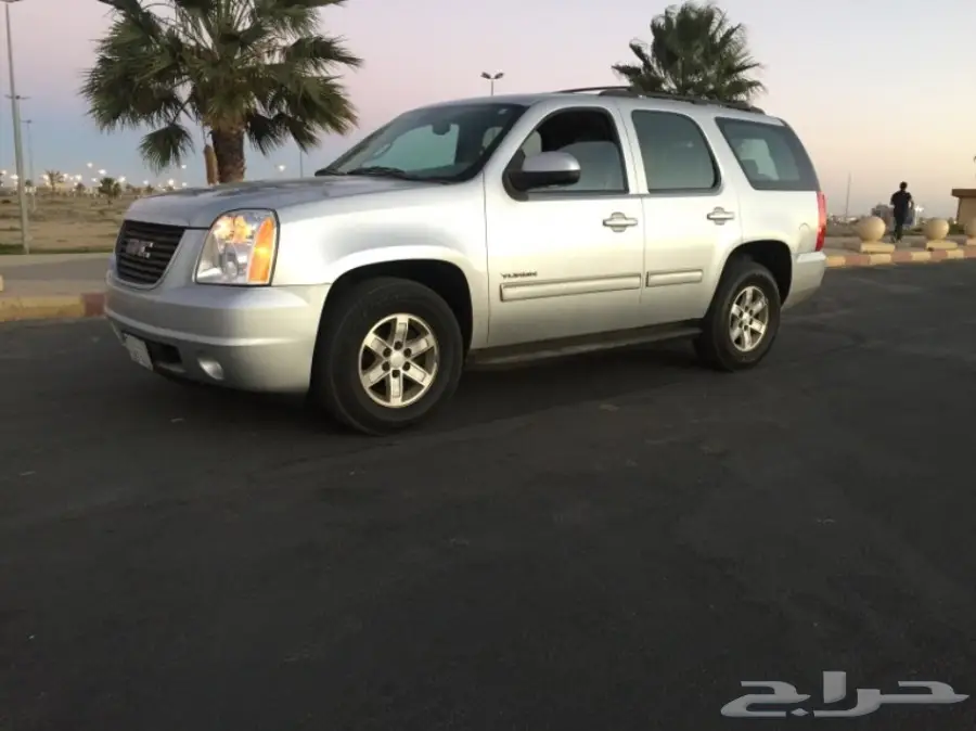 يوكون 2010 سعودي نظيف  وشرط الفحص 