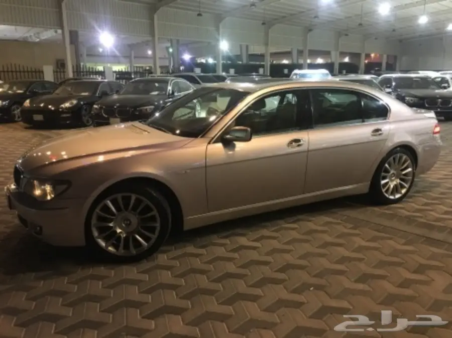 BMW 2007 740IL (image 1)