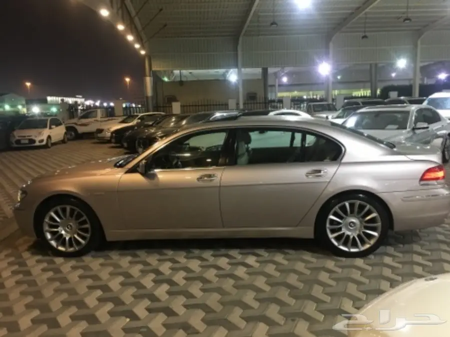 BMW 2007 740IL (image 5)