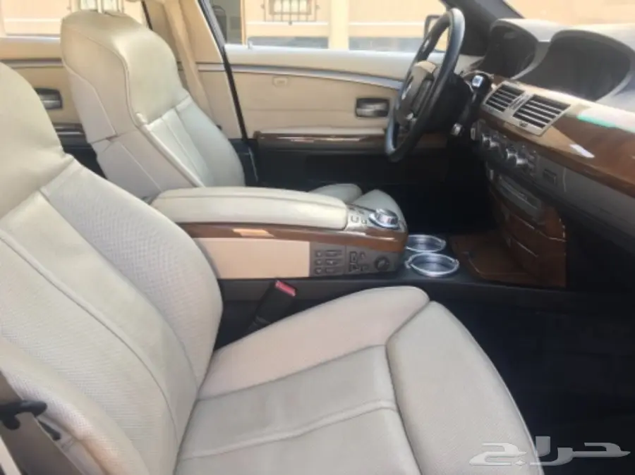 BMW 2007 740IL (image 17)