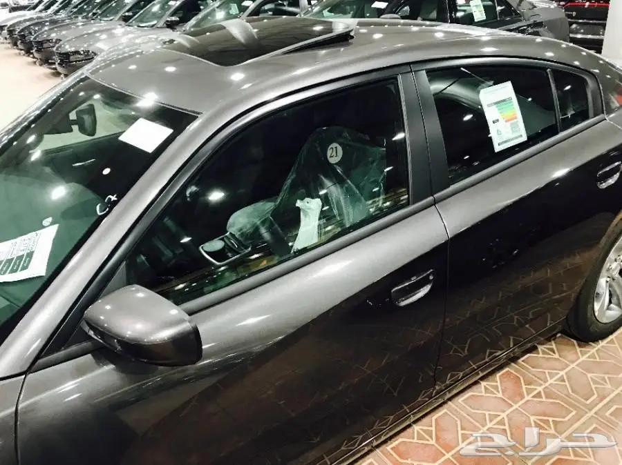 تشارجر - SXT 2 - فتحه شاشه - 2018 - سعودي (image 11)