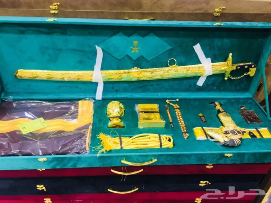 جديد طقم هدية فاخر ويجمل شاهد الصور وقرر 