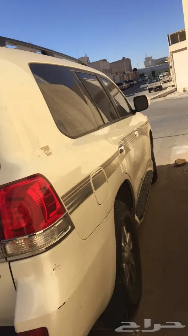 للبيع لاندكروزر2010 (image 3)