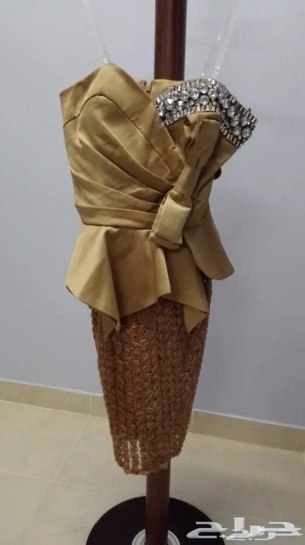فساتين مستخدمة للبيع قابلة للتفاوض مقاس m (image 10)