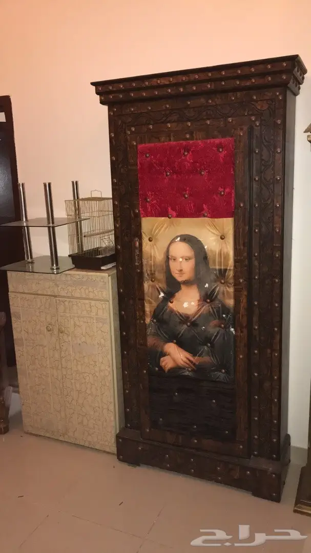 دواليب نعال و ملابس و عبايات للبيع  (image 1)