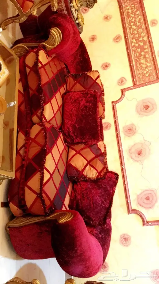 أثاث منزلي فاخر للبيع - فرصة لا تُفوّت! (image 1)