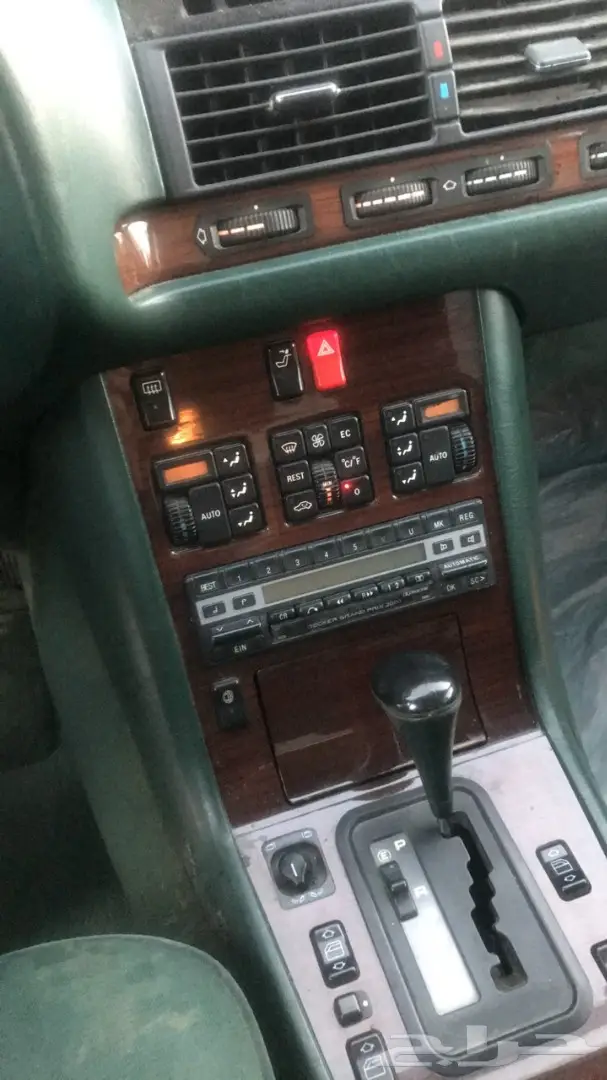 مرسيدس E 320 موديل 1992 نظيف  (image 9)