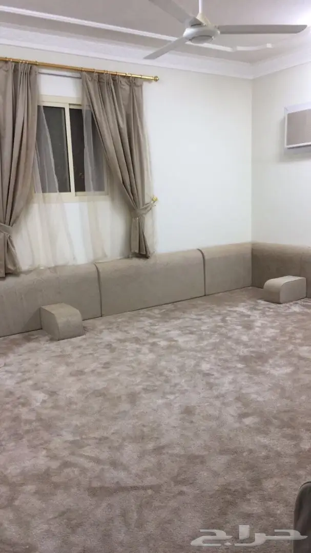 مجلس عربي جديد لم يستخدم (image 1)