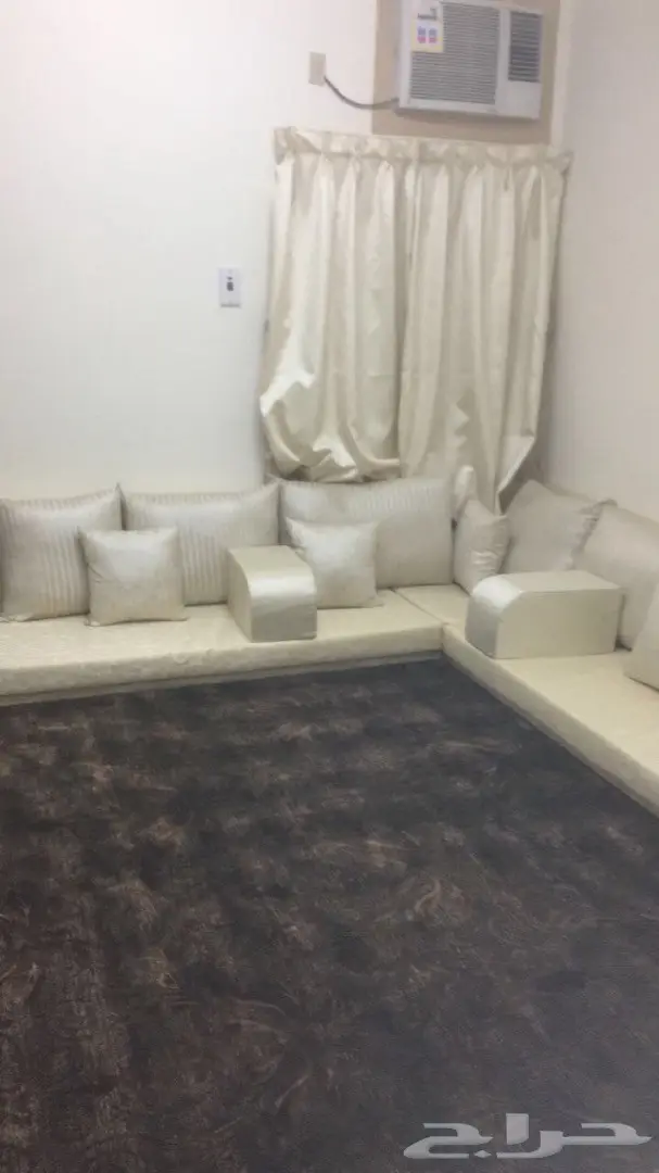 جلسة ارضية جديده للبيع