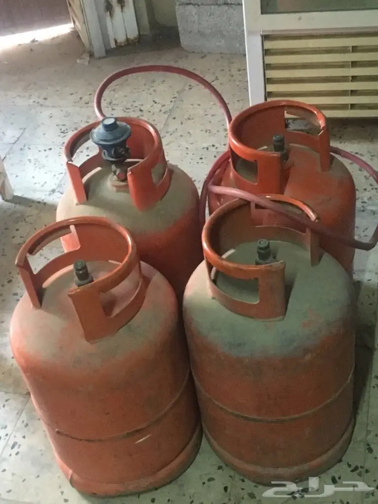 ثلاجات وغازات واله شاورما للبيع  (image 6)