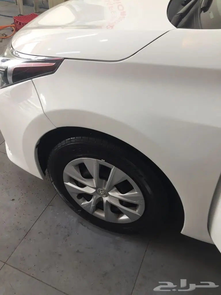 للبيع كورولا 2015 نظيفة جدا (image 6)