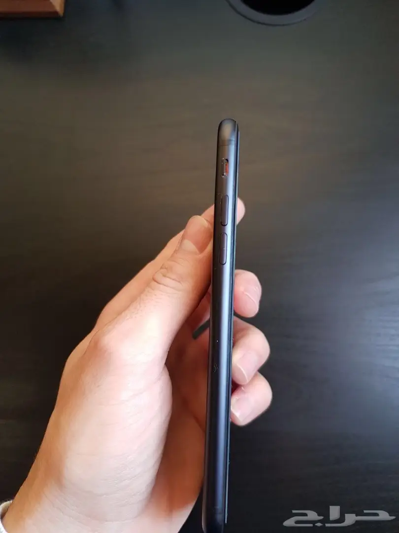 ايفون 7 اسود 128gb  بكامل اغراضه (image 4)