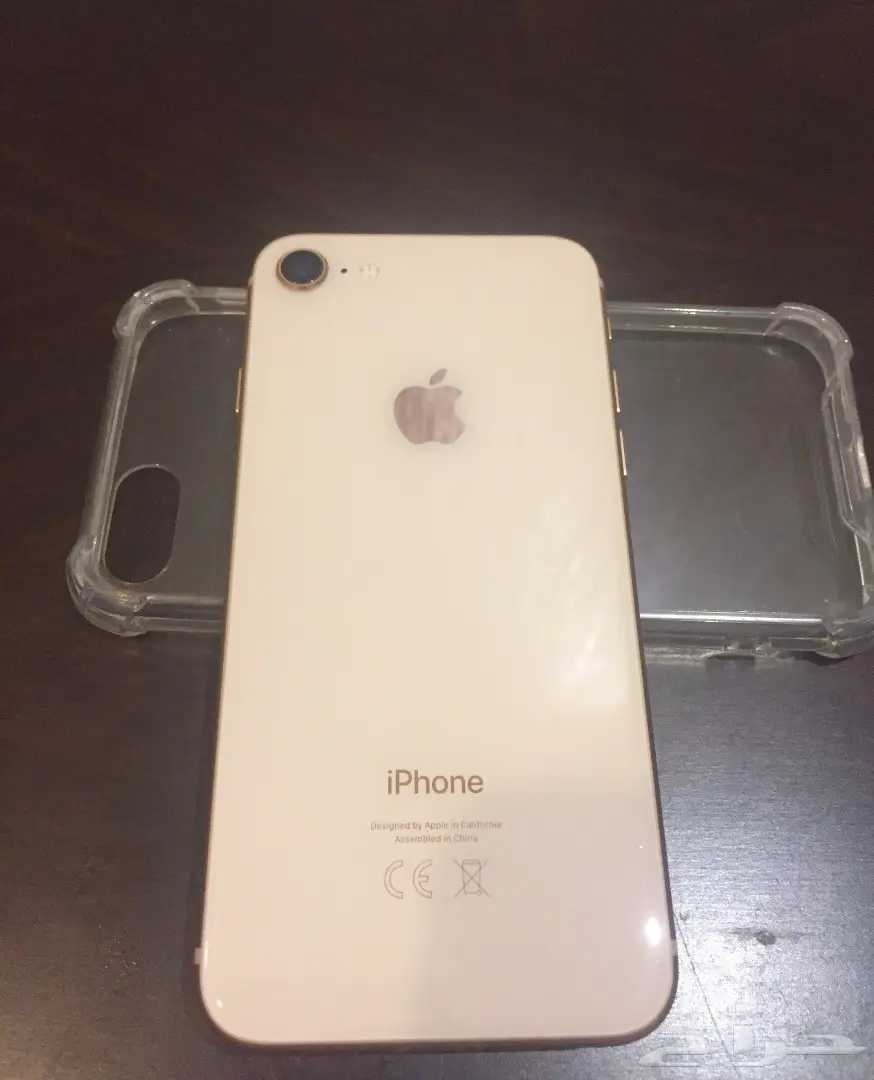 ايفون 8 ذهبي 64