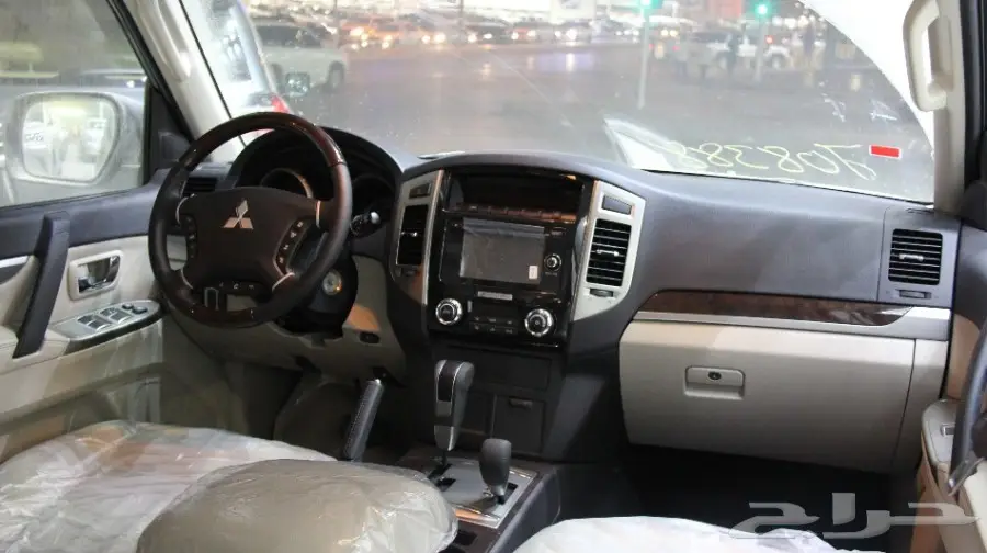  ميتسوبيشي باجيرو 2017 الحبتور 3800cc (image 13)