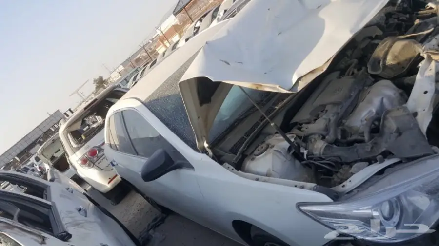 البيع كامري مصدومه موديل 2017  (image 4)