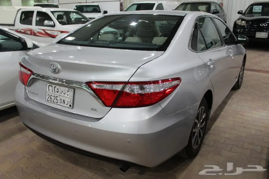 تويوتا كامري GL مطور موديل 2016 (image 4)