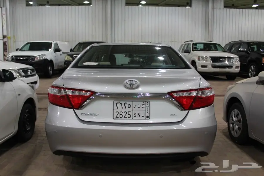 تويوتا كامري GL مطور موديل 2016 (image 6)