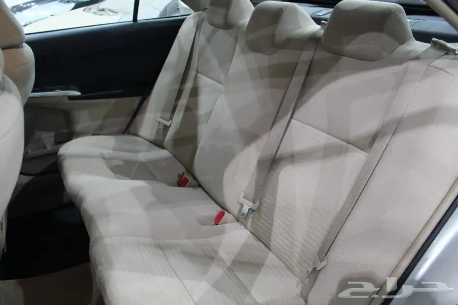 تويوتا كامري GL مطور موديل 2016 (image 10)