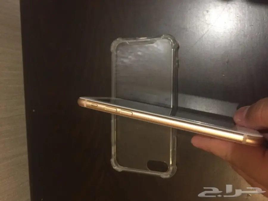 ايفون 8 ذهبي 64 (image 4)