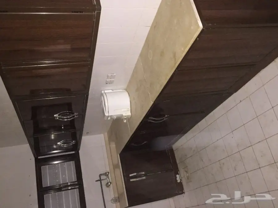 اثاث للبيع  بحالة ممتازة  (image 3)