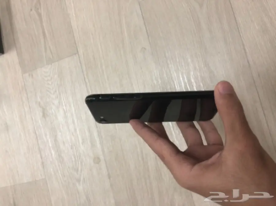 للبيع أيفون 7 ( GB128 ) (image 4)