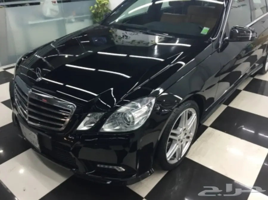 للبيع مرسيدس E300 وآرد قرقآش  (image 1)