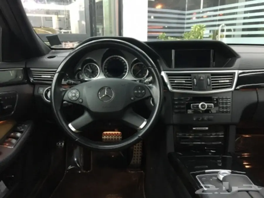 للبيع مرسيدس E300 وآرد قرقآش  (image 17)