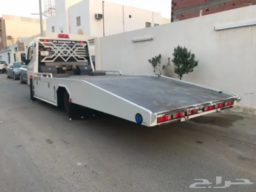 دينا ميتسوبيشي ( سطحه ) (image 6)