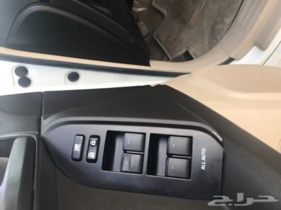 عاجل للبيع برادو 2012 نظيف للمستخدم فقط