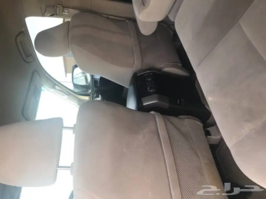 عاجل للبيع برادو 2012 نظيف للمستخدم فقط (image 9)