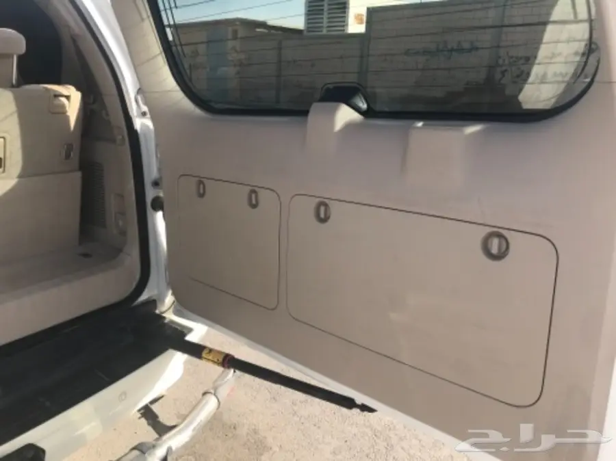 عاجل للبيع برادو 2012 نظيف للمستخدم فقط (image 11)