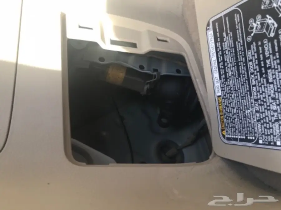 عاجل للبيع برادو 2012 نظيف للمستخدم فقط (image 17)