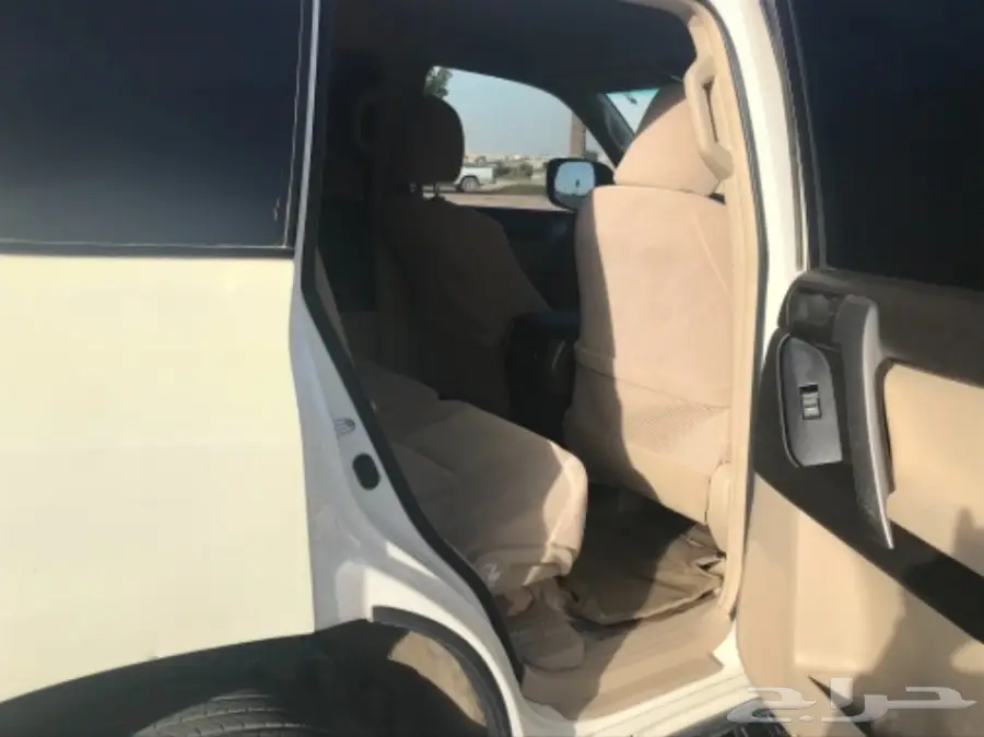 عاجل للبيع برادو 2012 نظيف للمستخدم فقط (image 19)