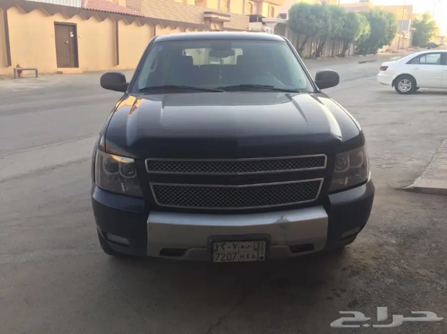 للبيع تاهو 2008 z71 (image 10)