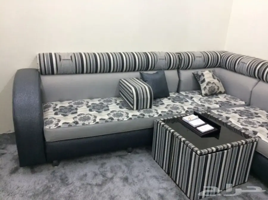 كنب مجلس رجال ونسائي للبيع 