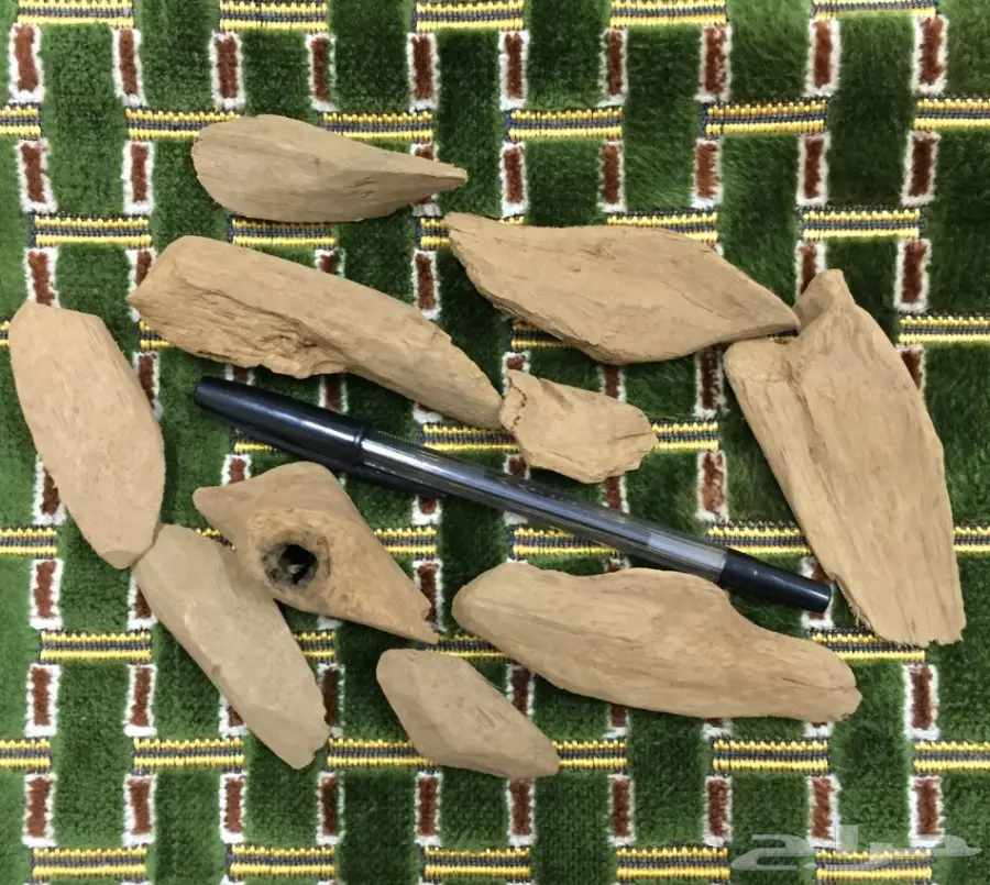 مزاد رقم (4) أوقية عود طبيعي ماروكي ارياني  (image 1)