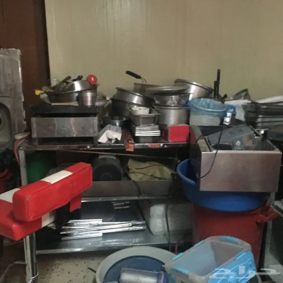 ثلاجات وغازات واله شاورما للبيع  (image 25)