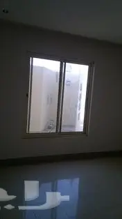 أبواب ودرايش خشب وحديد مع قزاز - فرصة للبيع! (image 3)