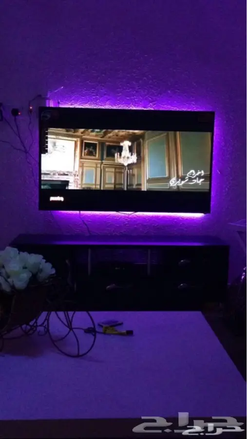 انوار الشريط المضيئ