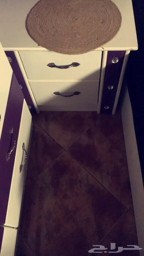 قرفت نوم كرسي ودولاب وتسريحه (image 2)