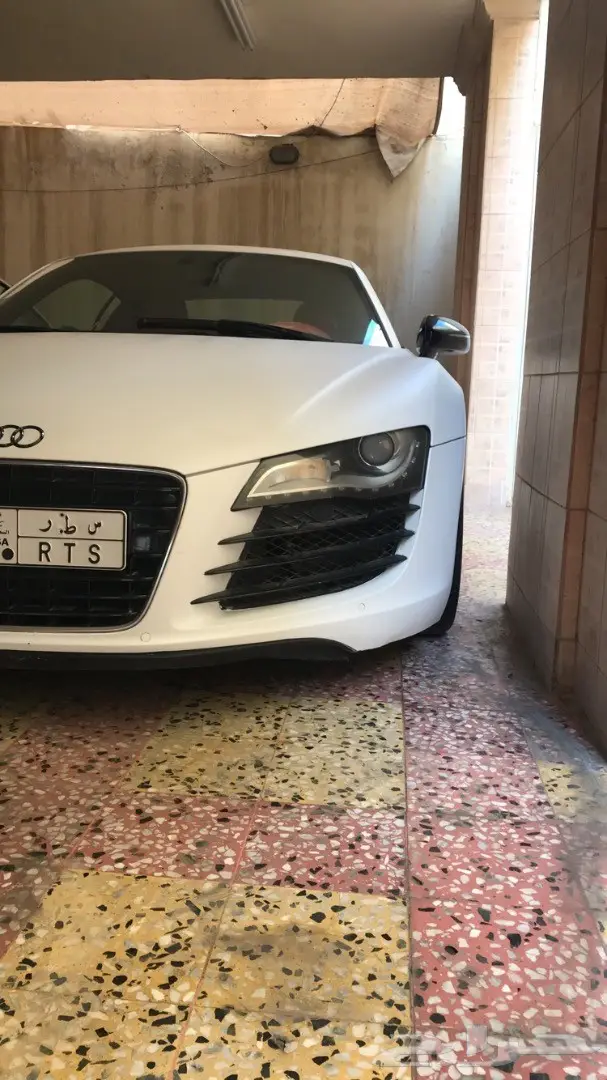 اودي R8 201X - فرصة ذهبية! (image 2)