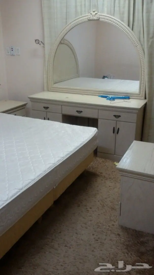 للبيع غرفه نوم كامله  (image 2)