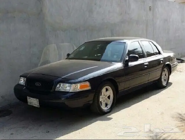 فورد فكتوريا امريكي للبيع