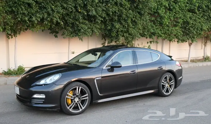 باناميرا 4S موديل 2010 بودي وكالة - مشي قليل