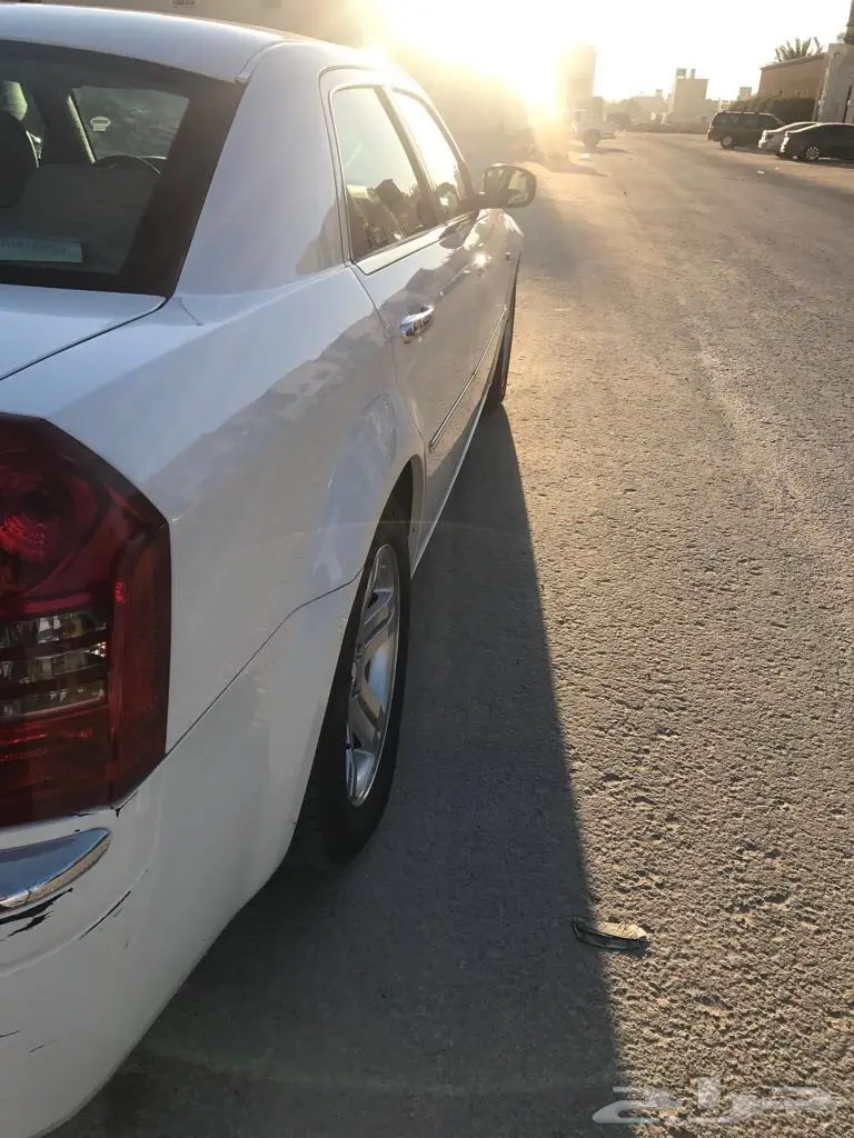 للبيع كرايسلر 2006 فل كامل 8 سلندر