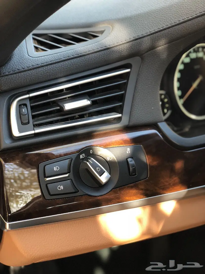 BMW _740 _2013 (image 8)