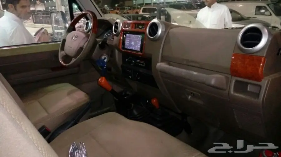 تويوتا شاص 2016بيج بدون ونش - معرض سما فرع 2 (image 8)