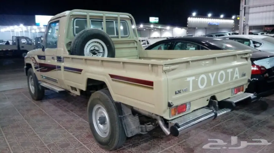 تويوتا شاص 2016بيج بدون ونش - معرض سما فرع 2 (image 11)